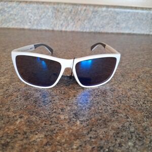 Foster Grant Chaps Flag‎ Fashion Sunglasses CH01 WHITE FREE CASE